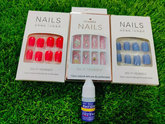 PACK OF 3 FAKE NAILS +NAIL GLUE